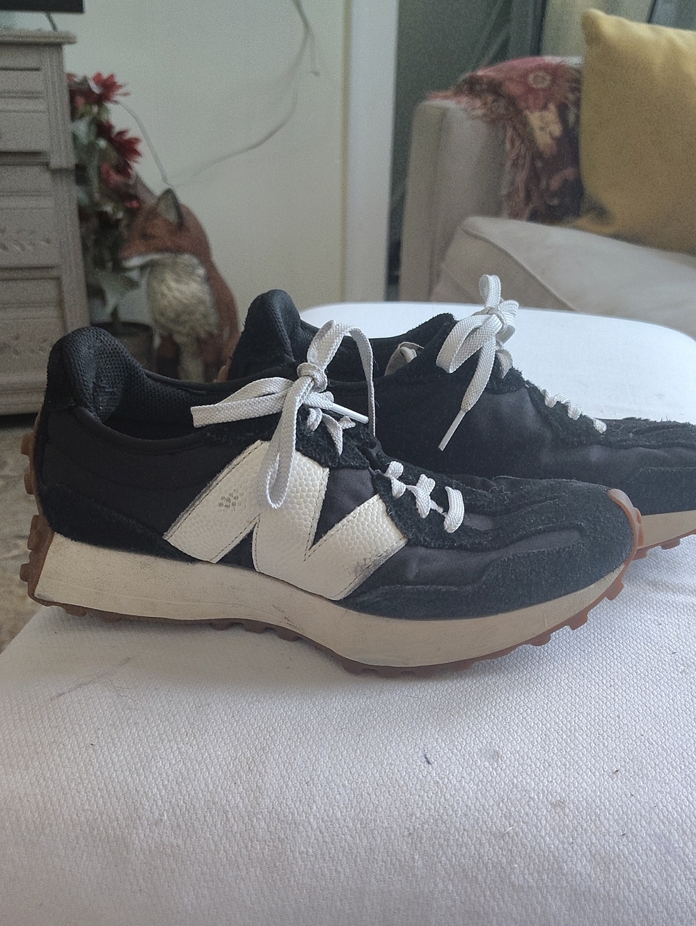 New Balance Black and White Retro-Style Women's Women's Sneakers